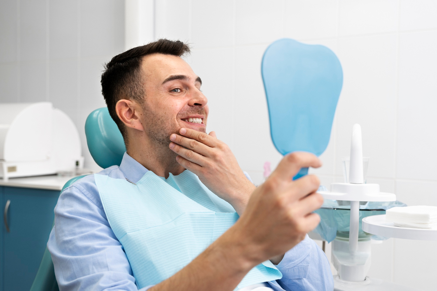 Andare dal dentista è amor proprio Andare dal dentista è amor proprio